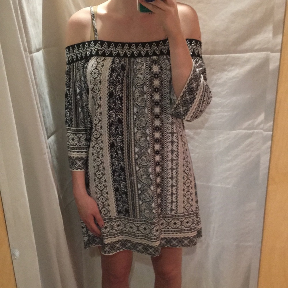 Off the shoulder loose flowing dress